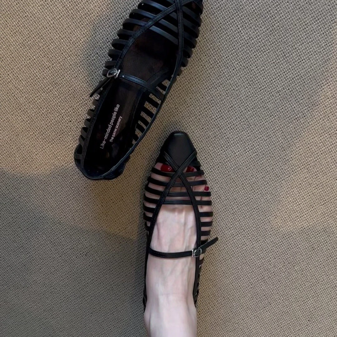 羊皮版~2025新款法式复古风编织镂空一字带玛丽韩版一字带女凉鞋