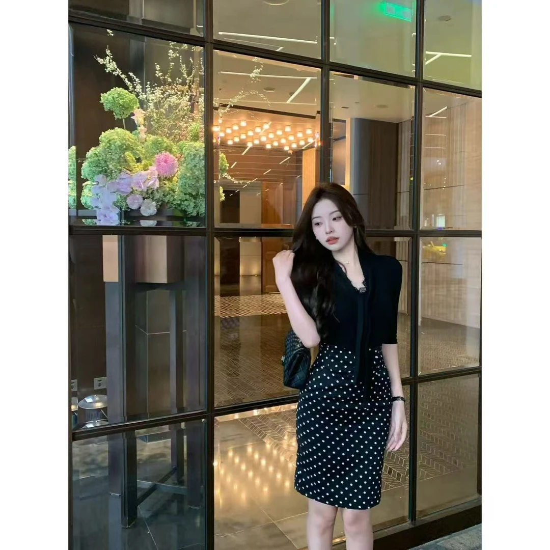 SZA【清浅暗香】春季新款蕾丝拼接飘带针织内搭修身T恤上衣A-1577