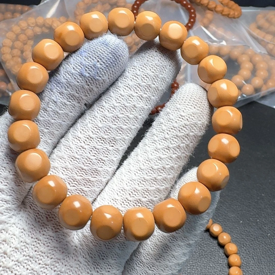 猴头核桃吊坠六方瑕疵款