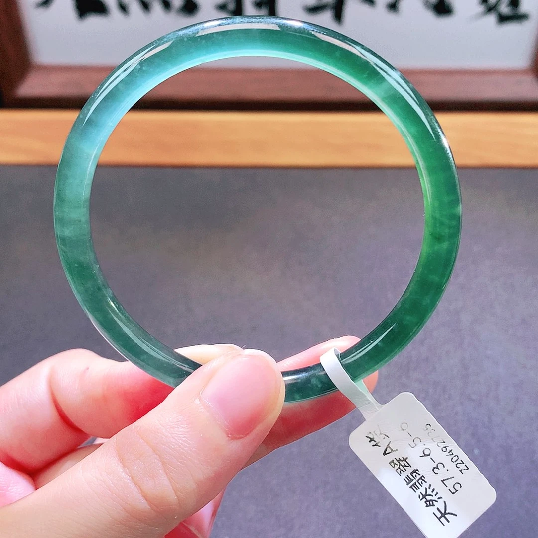 翡翠未镶嵌手镯天然翡翠