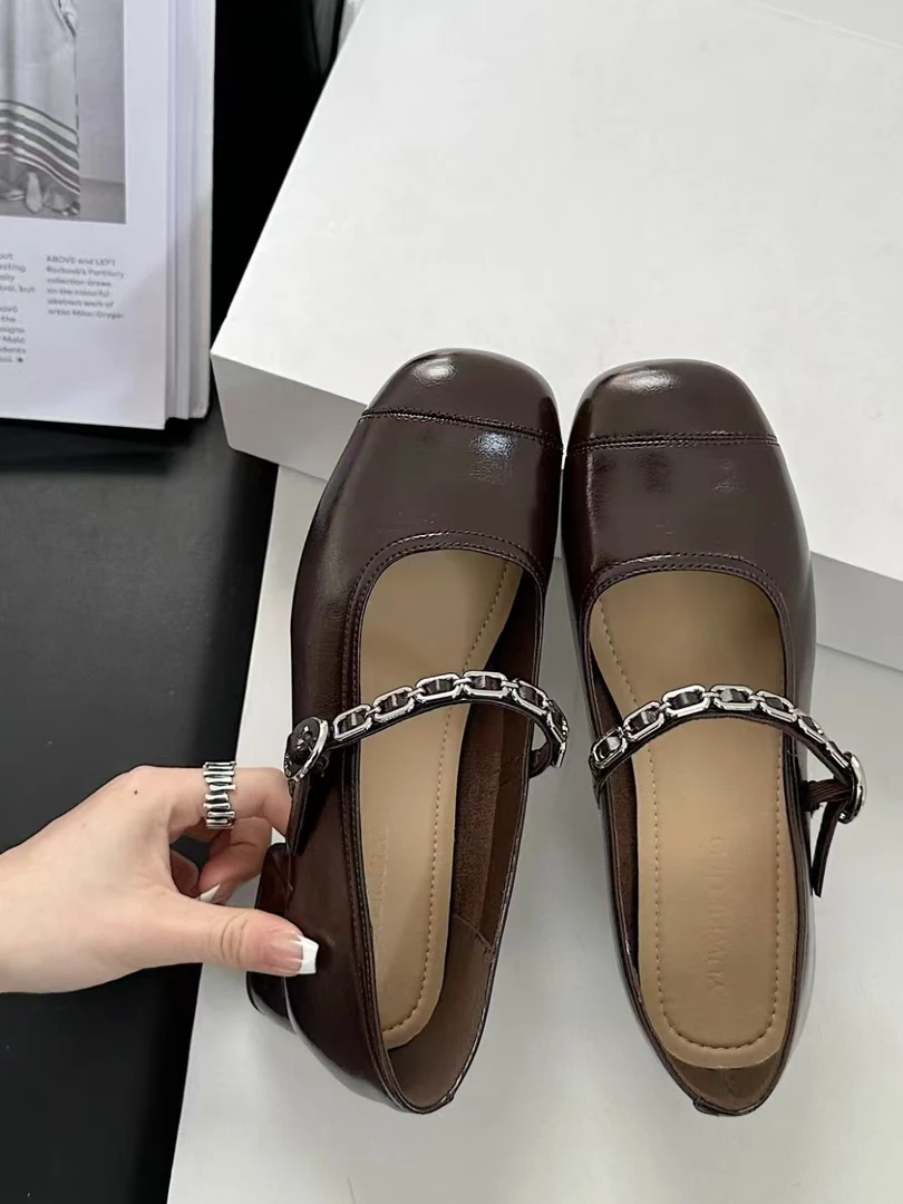 2025新款时尚百搭复古女式单鞋