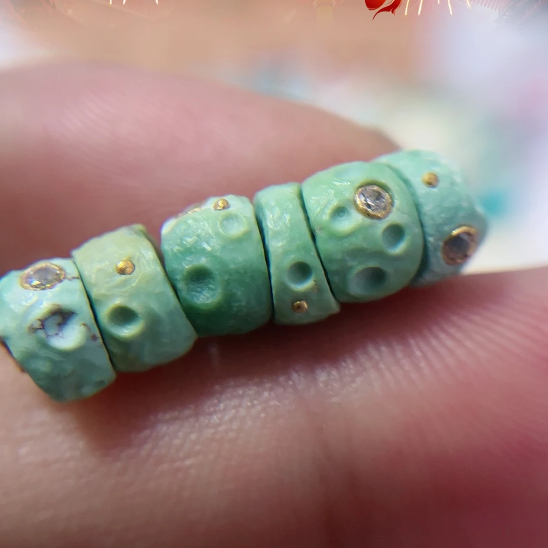 绿松石配饰未镶嵌