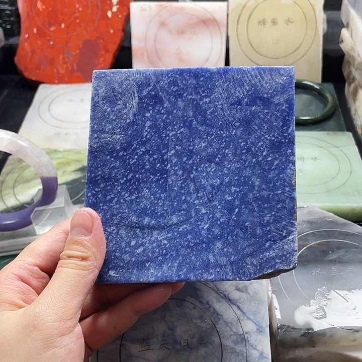 石英质玉未镶嵌手镯定制