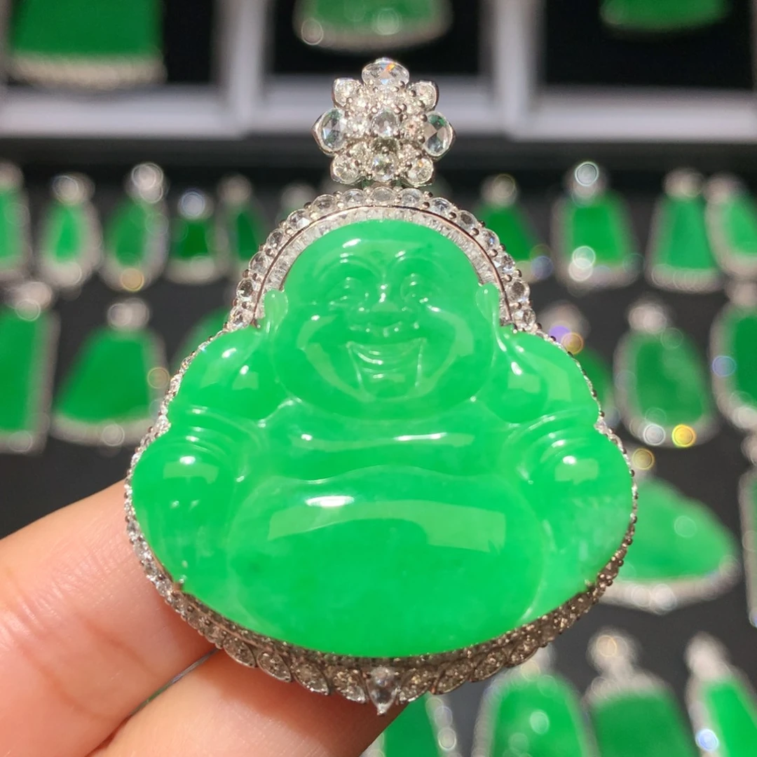 翡翠颈饰18K金镶嵌翡翠