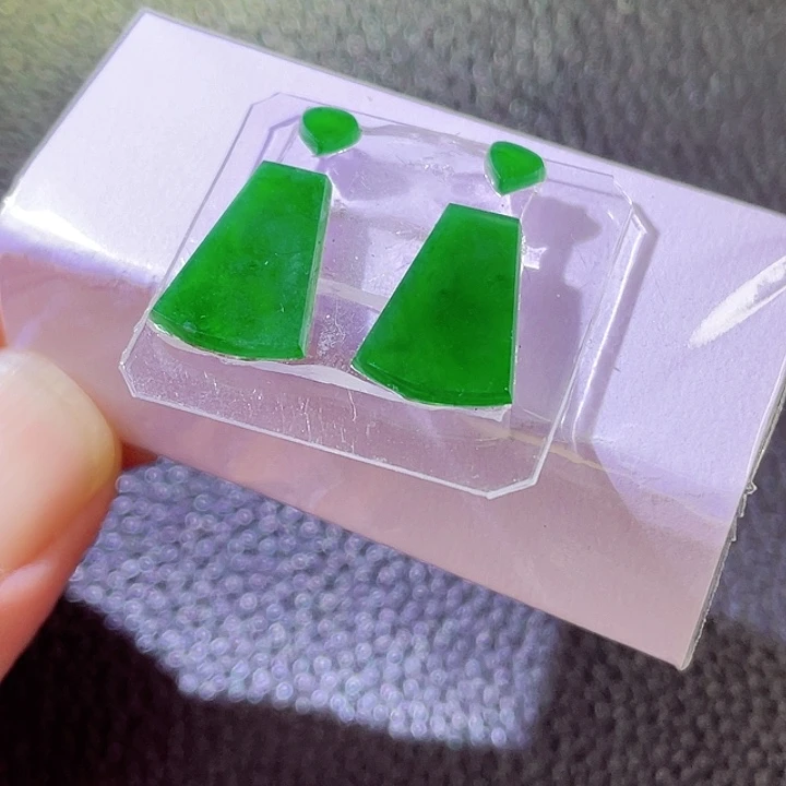 未镶嵌定制翡翠翡翠