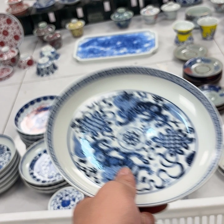 瓷片青花狮子大胡乘景德镇
