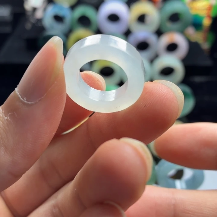 定制翡翠未镶嵌戒指