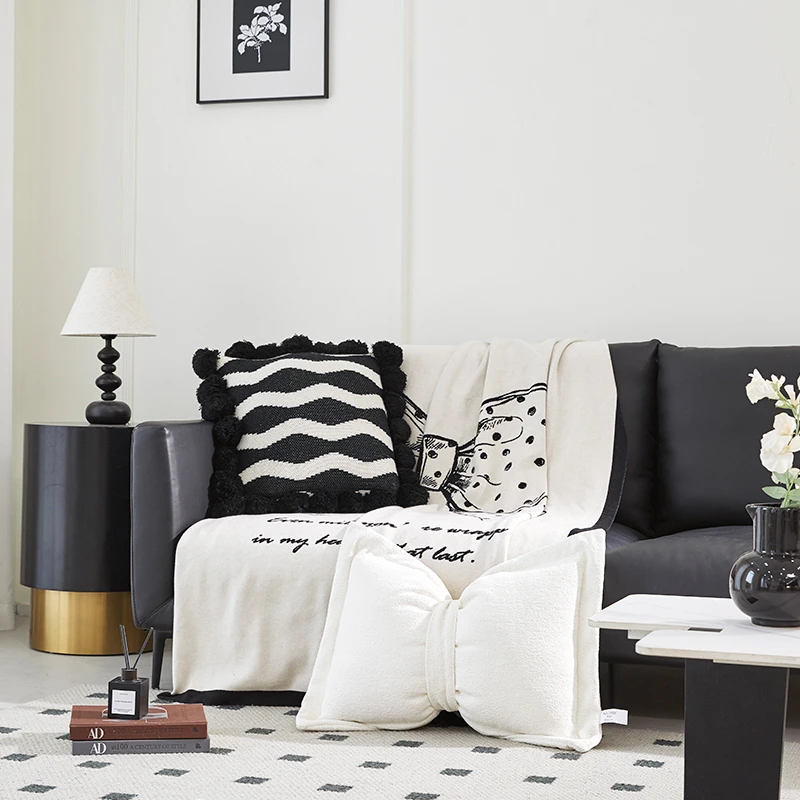 独特漂亮抱枕套客厅沙发抱枕蝴蝶腰靠懒人靠枕床头靠背垫护腰毛毯