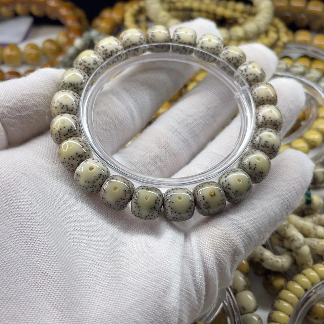 吊坠星月菩提10.5大眼睛