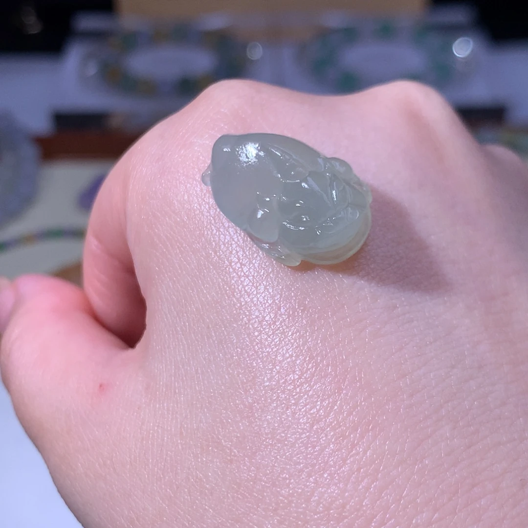 未镶嵌定制翡翠三脚金蟾