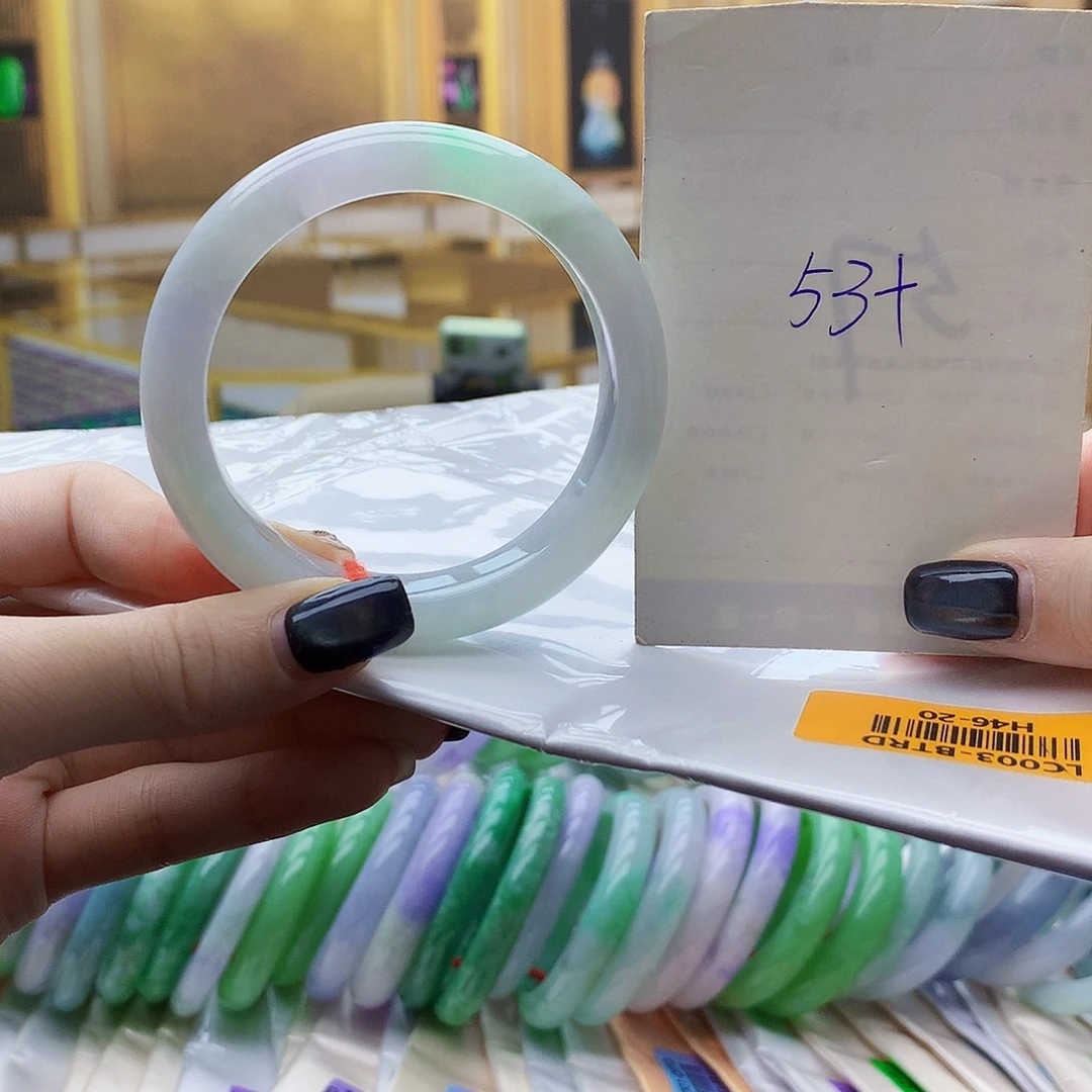 翡翠未镶嵌手镯bhj