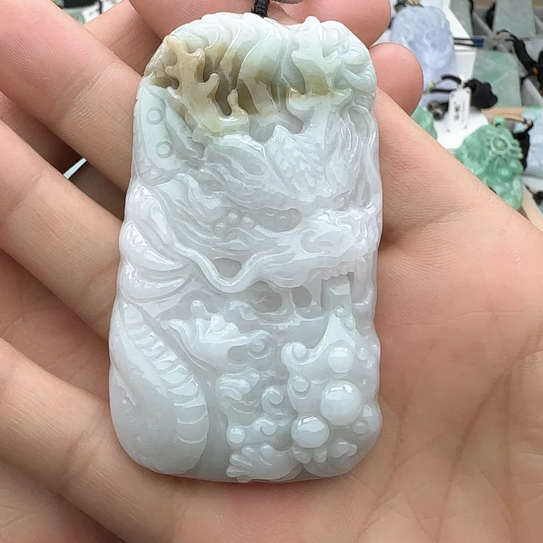 翡翠颈饰未镶嵌P*Y翡翠