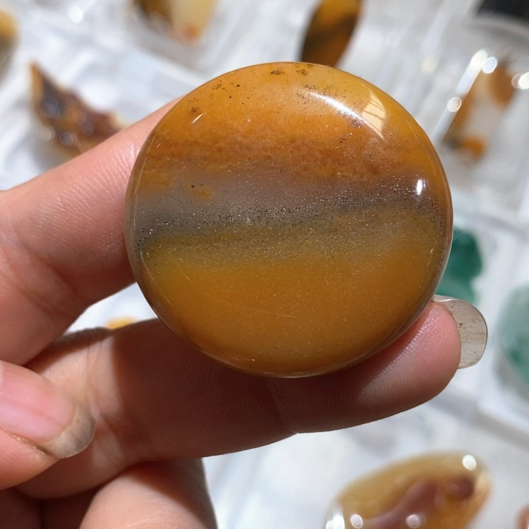 石英质玉（黄龙玉）未镶嵌黄龙玉