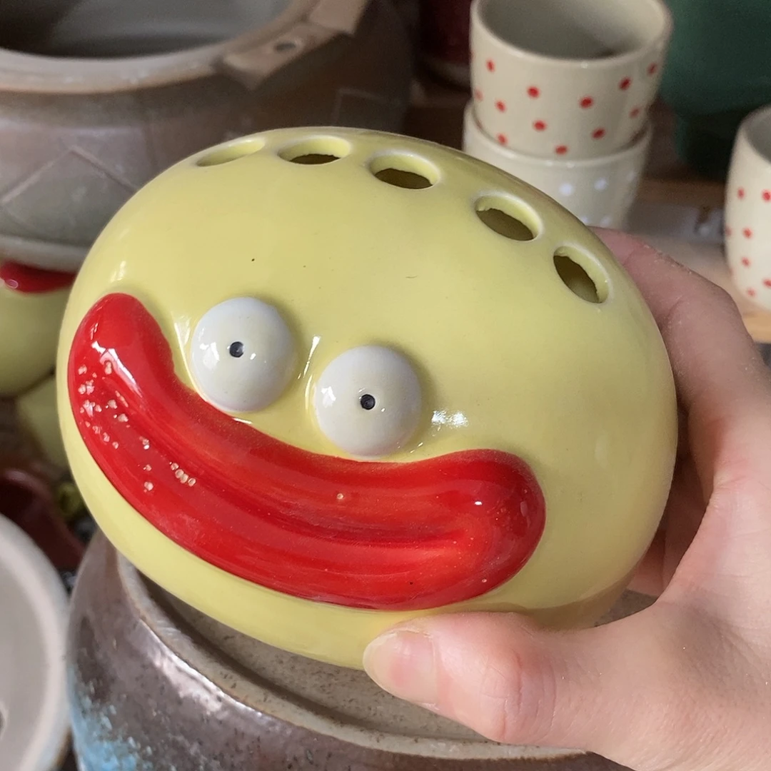 杯子陶盆有孔 瑕疵介意勿拍