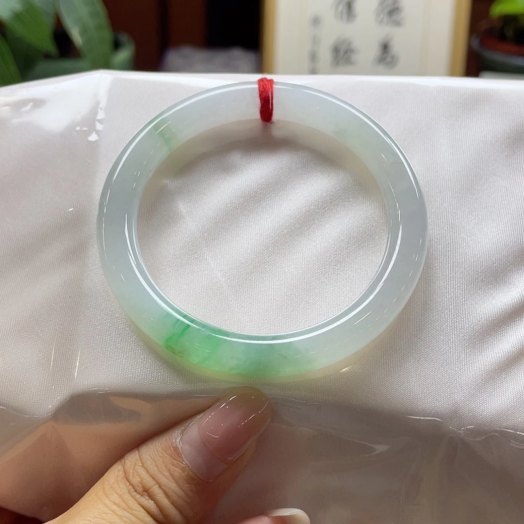 翡翠未镶嵌手镯13 号链接