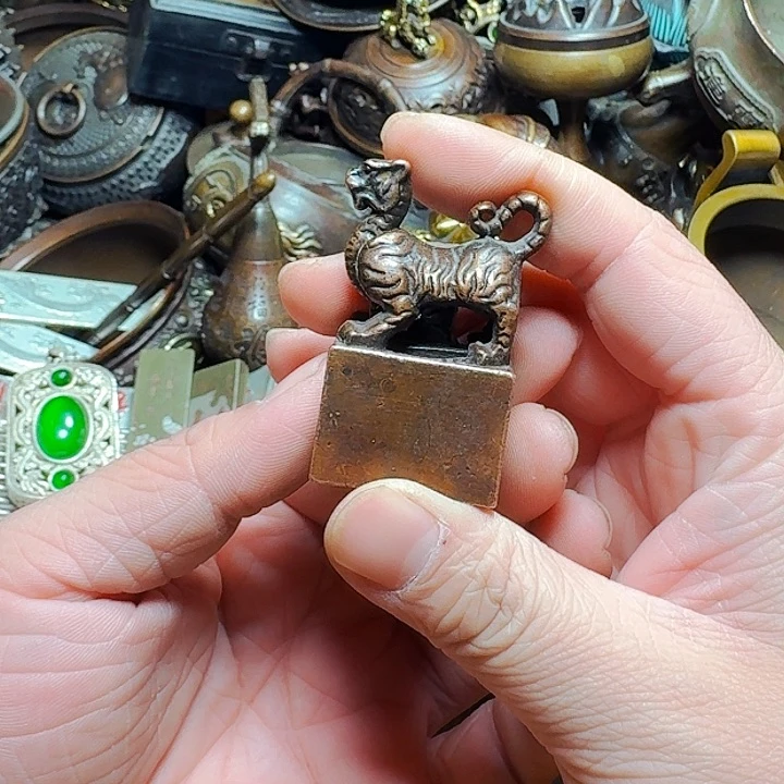 铜器摆件收收藏藏