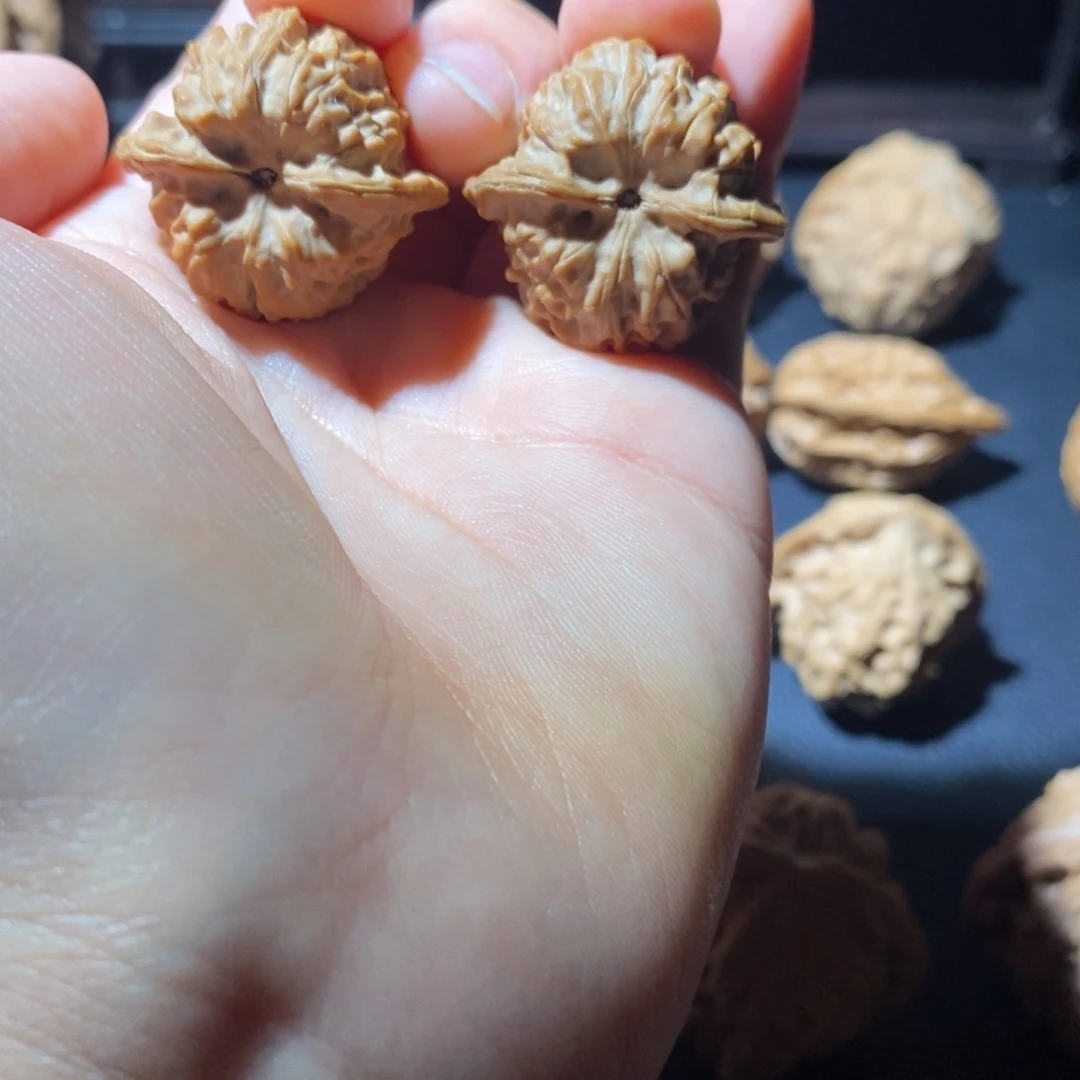 吊坠文玩核桃野生