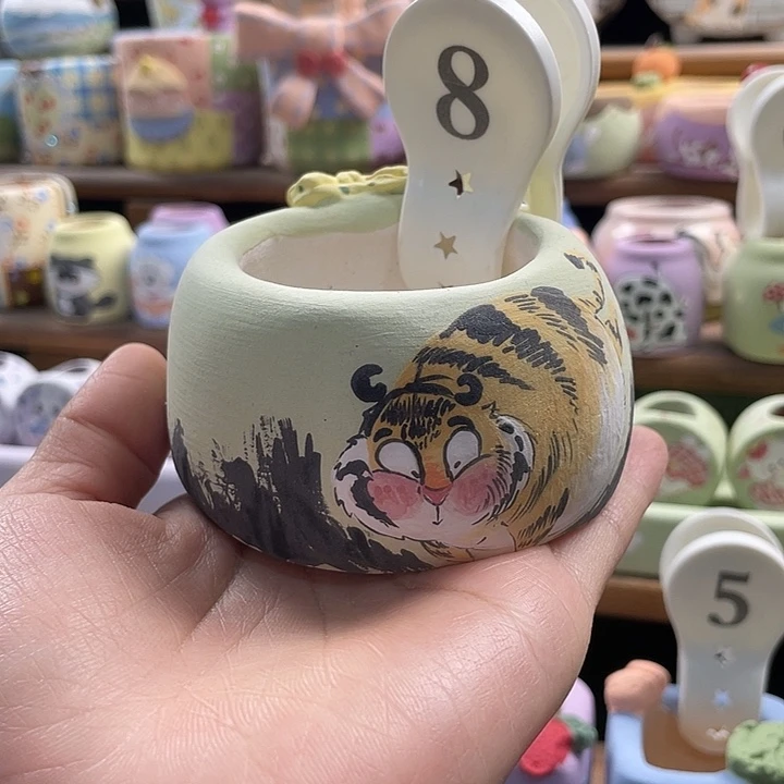 8…..手工手绘花盆
