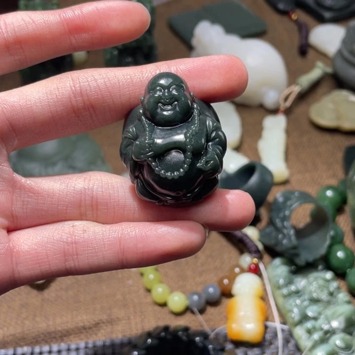 和田玉未镶嵌摆件