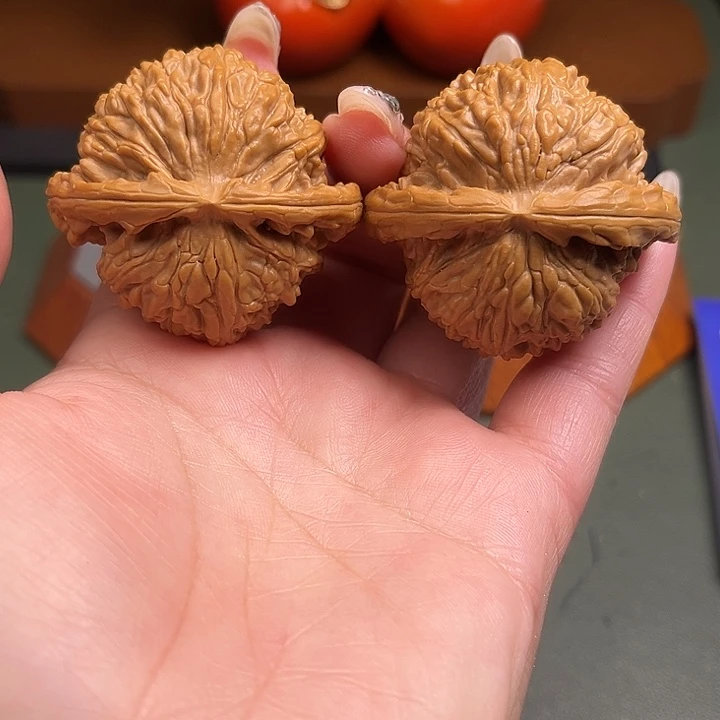 文玩核桃把件文玩白狮子