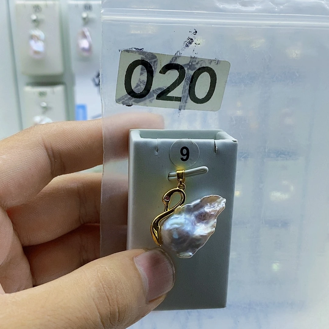 合金淡水珍珠颈饰