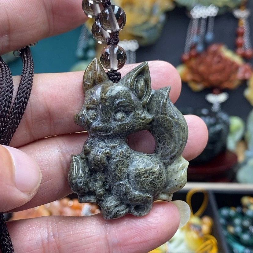 【闪购商品】蛇纹石玉未镶嵌吊坠