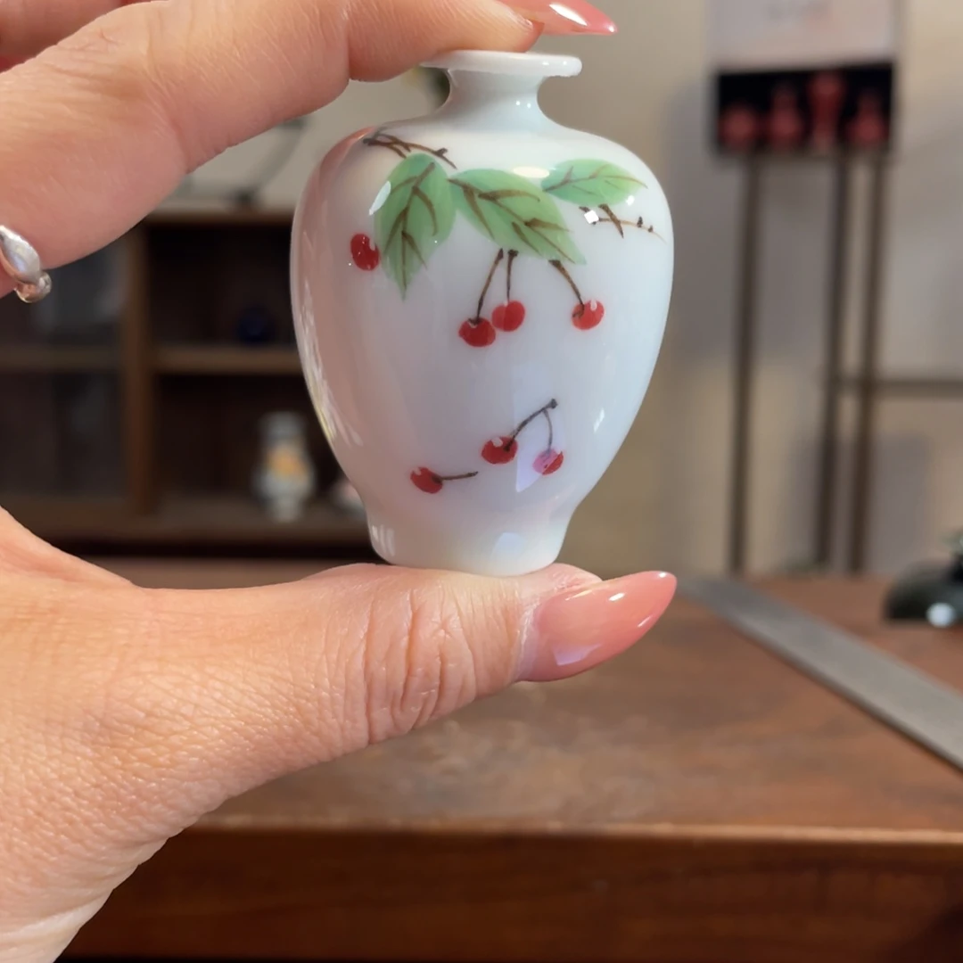 景德镇陶瓷小花瓶