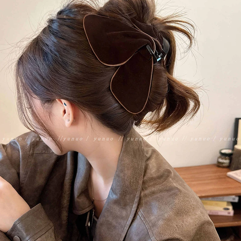 复古植绒三角形大号抓夹女后脑勺高级感复古发夹发量大鲨鱼夹头饰