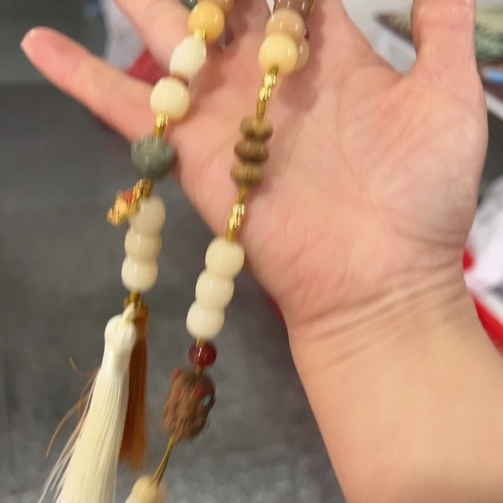吊坠白玉菩提车挂