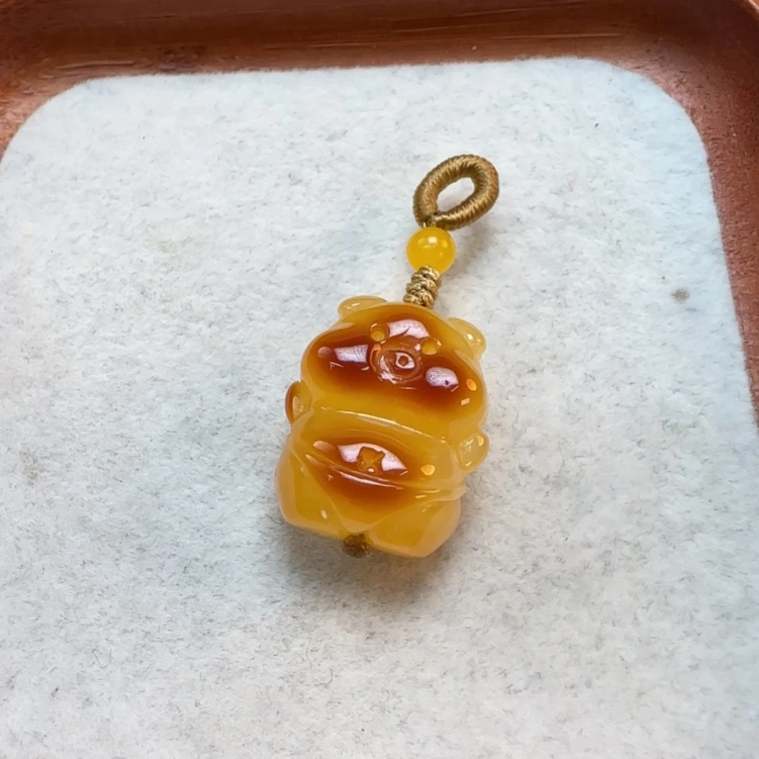 琥珀未镶嵌珠宝奇石定制