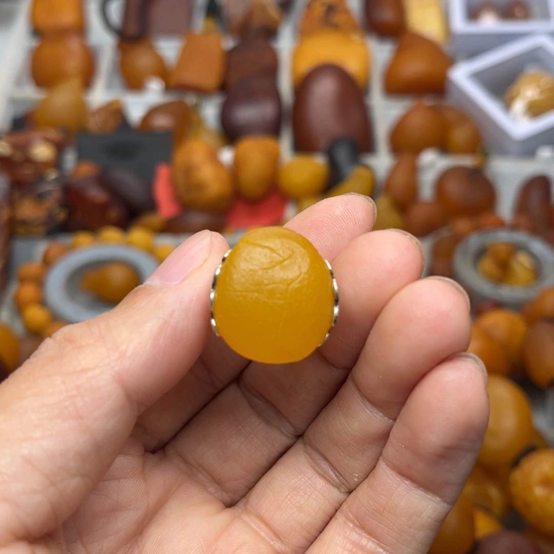 琥珀裸石未镶嵌天然蜜蜡戒指