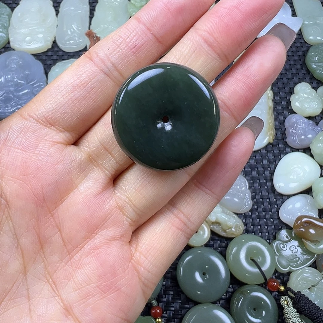 和田玉未镶嵌颈饰卡29.7