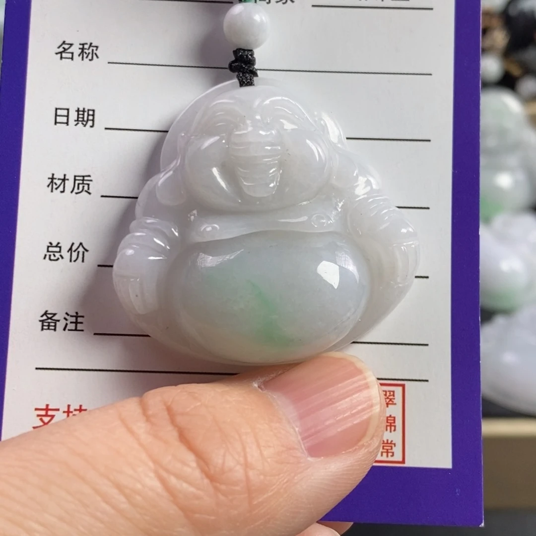 翡翠颈饰未镶嵌佛公