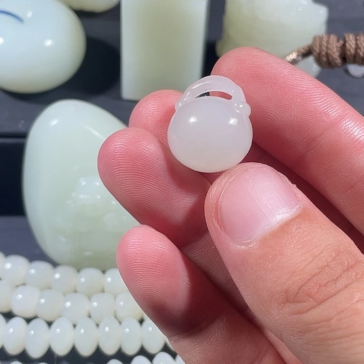 吊坠(不含链)未镶嵌和田玉宝宝锁