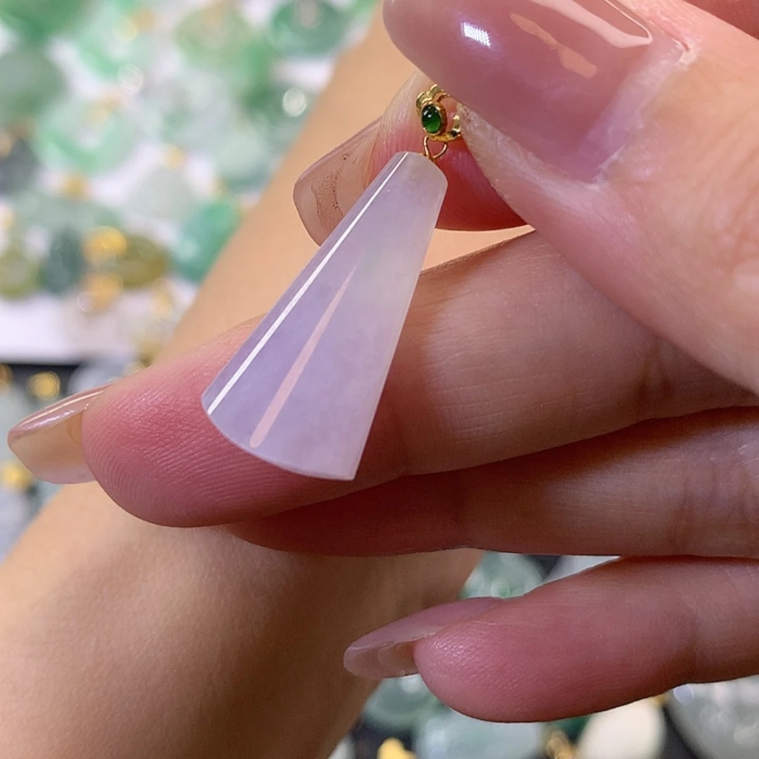 【闪购商品】翡翠吊坠(赠链)18K金镶嵌