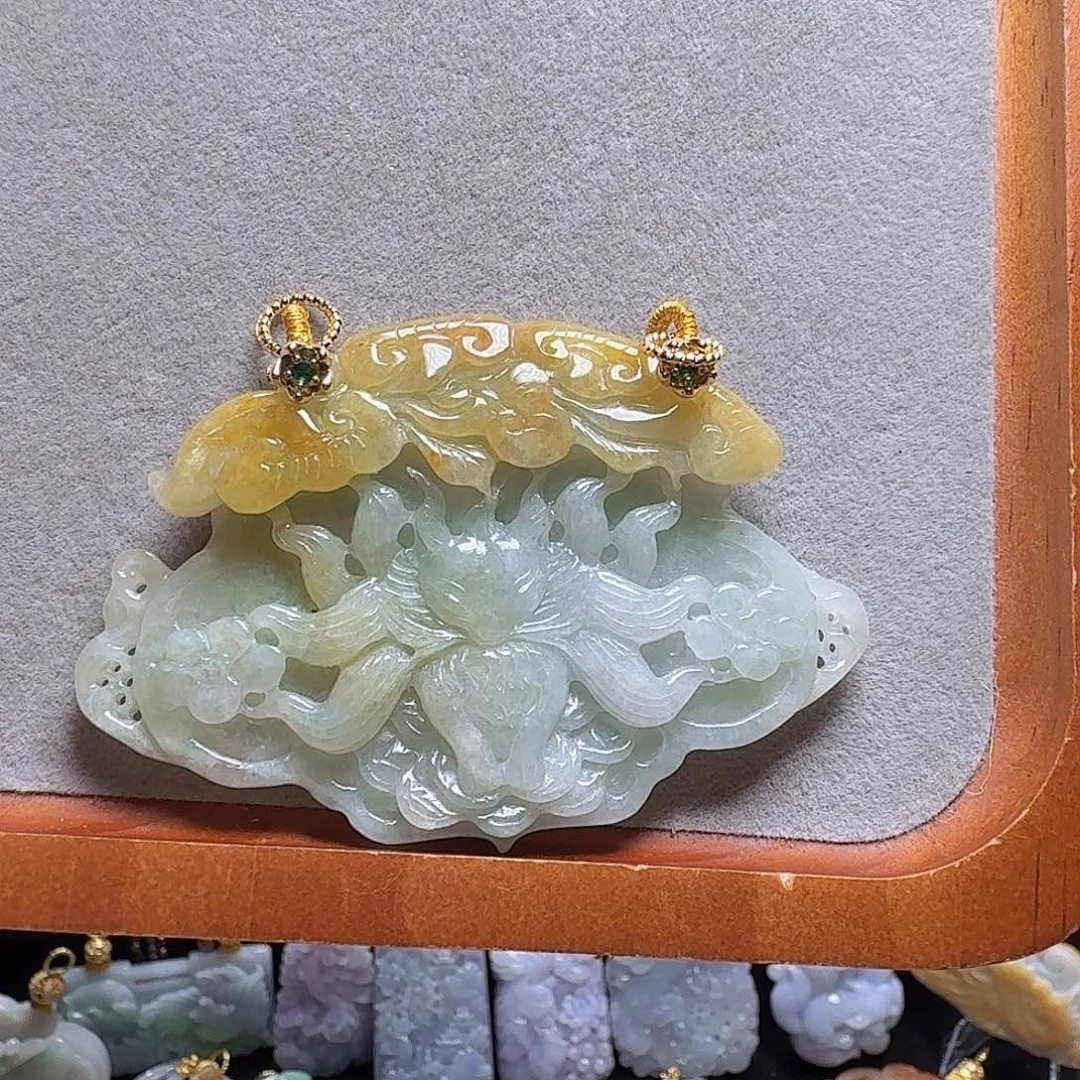 吊坠(赠链)未镶嵌翡翠