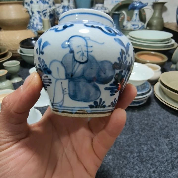 奉****装青花小罐一个全品