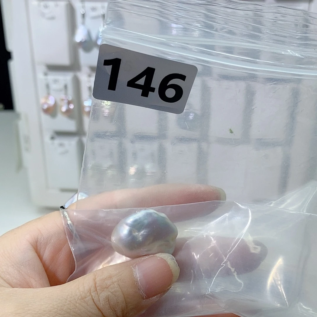 淡水珍珠合金颈饰