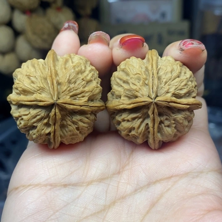 文玩核桃吊坠2古麒麟四棱