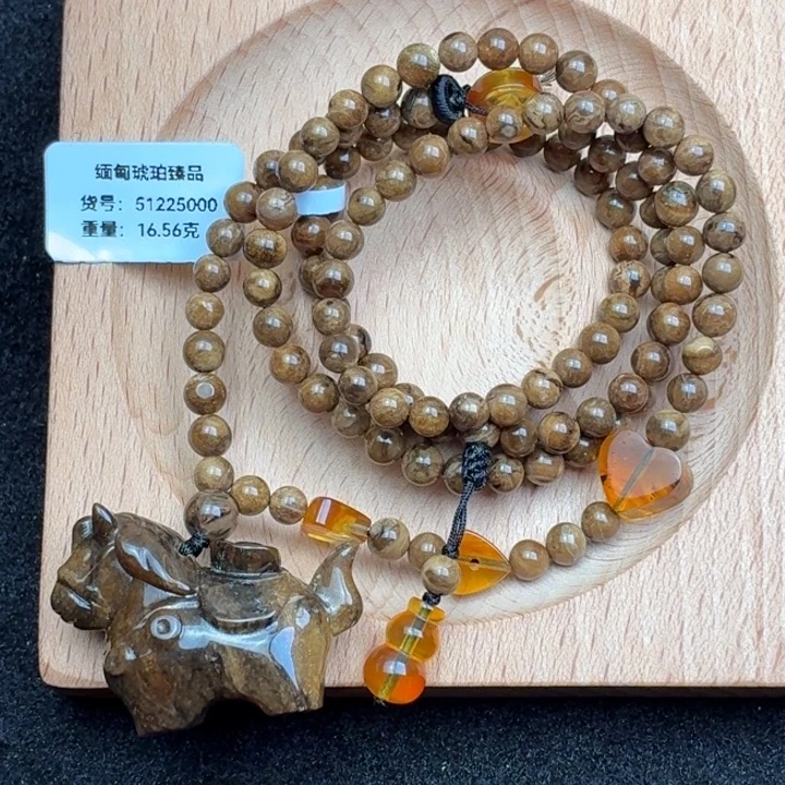 琥珀未镶嵌珠宝奇石