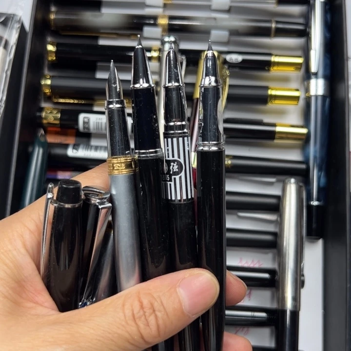 库存样品钢笔清仓处理