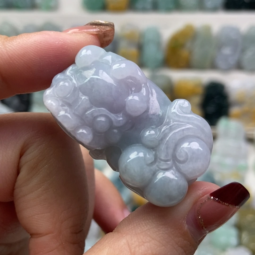 翡翠吊坠(赠链)未镶嵌