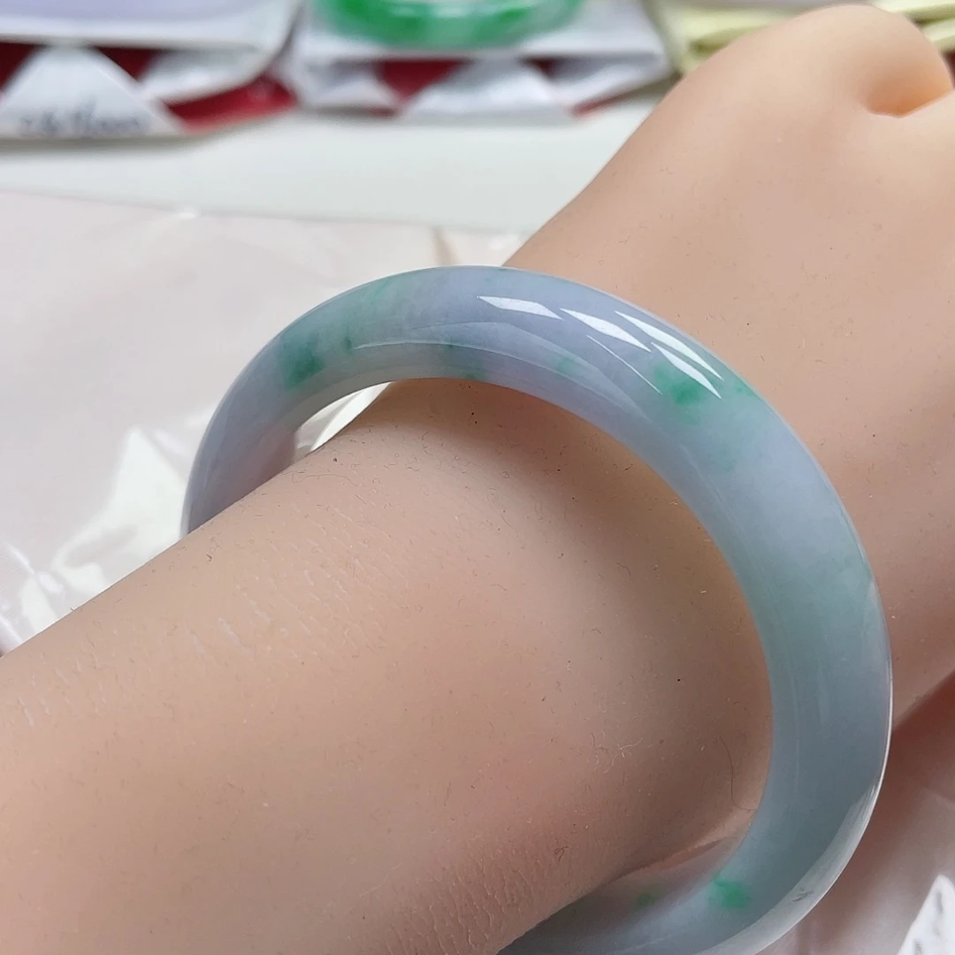 翡翠手镯（圆镯）未镶嵌缅甸翡翠手镯54圈