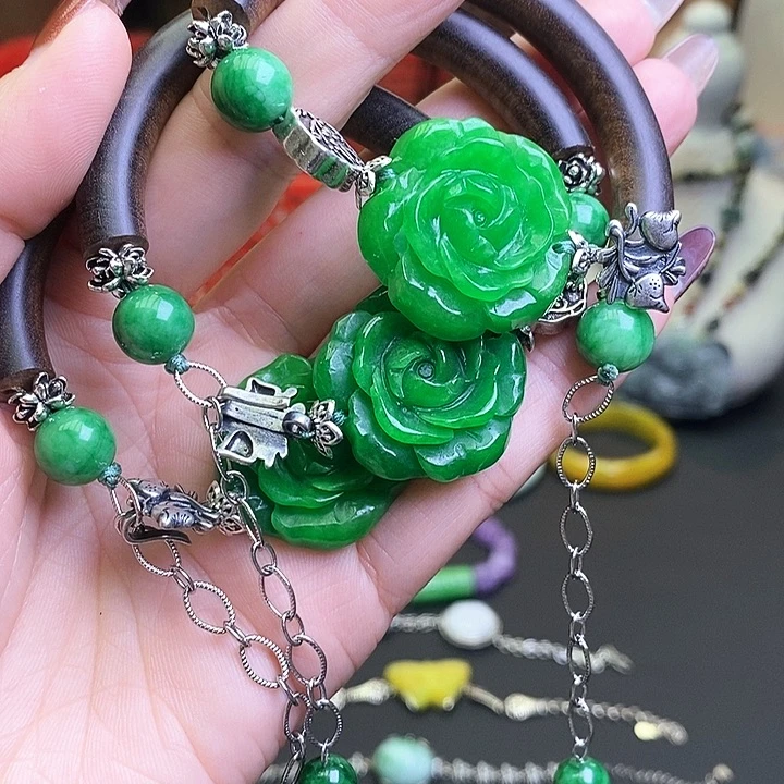 翡翠未镶嵌吊坠(赠链)半镯手链