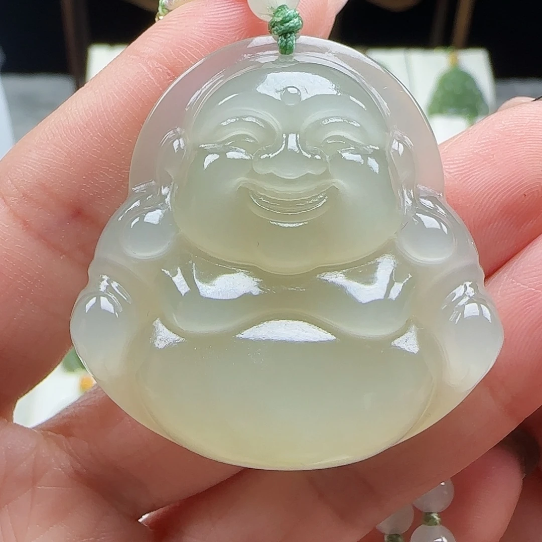 和田玉未镶嵌吊坠(赠链)