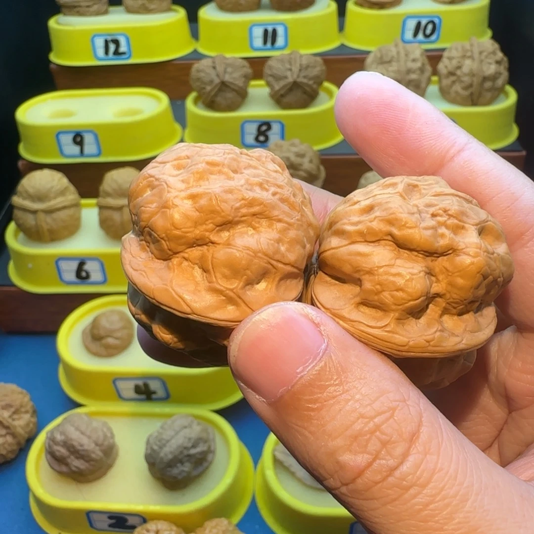 火***焱把件桃核蟾祖核桃