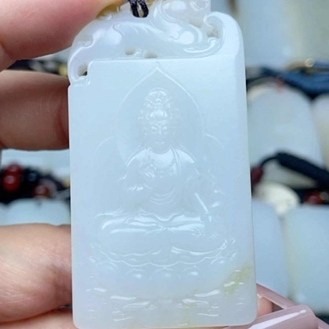 【闪购商品】颈饰未镶嵌和田玉