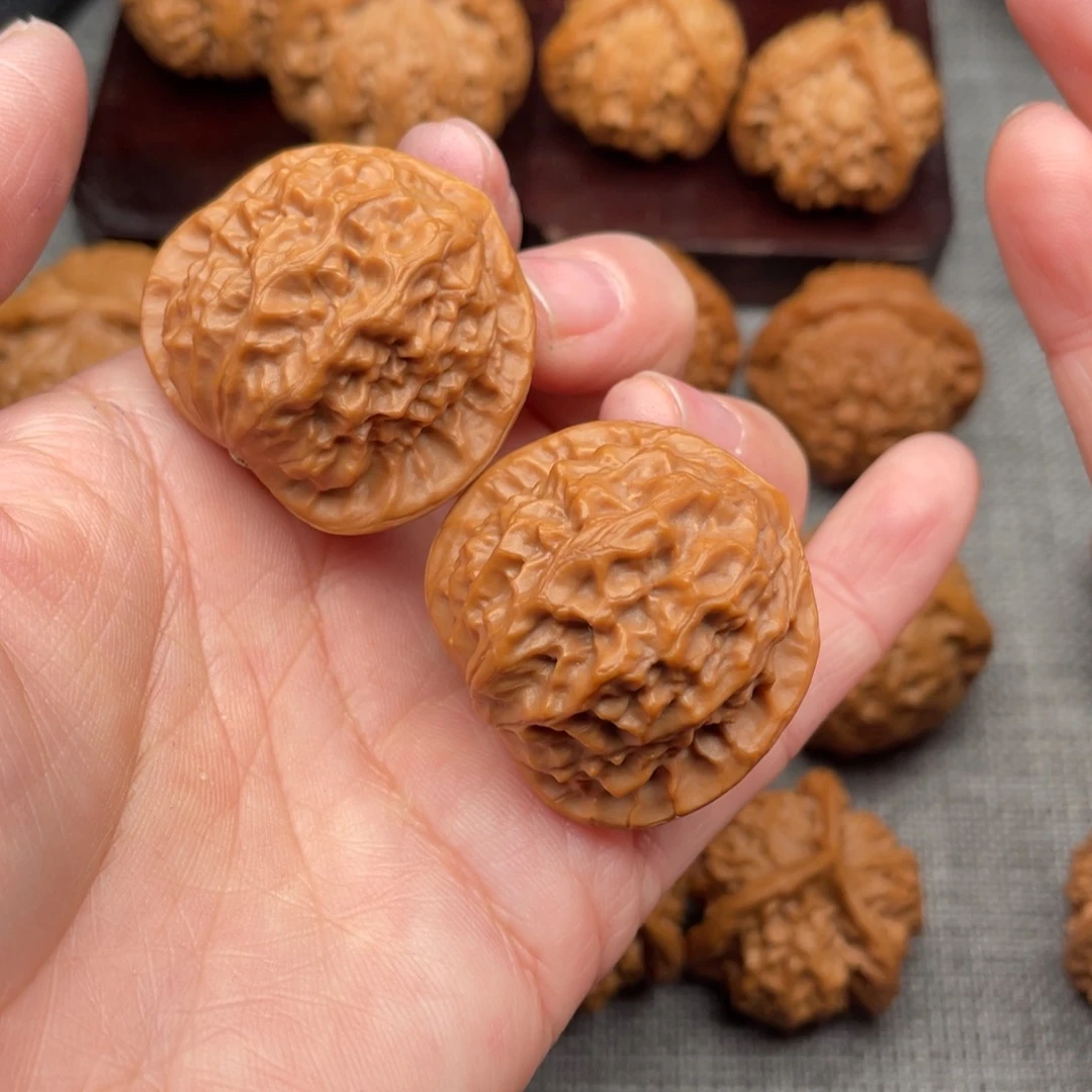 文玩核桃把件36老树官印瓷娃娃