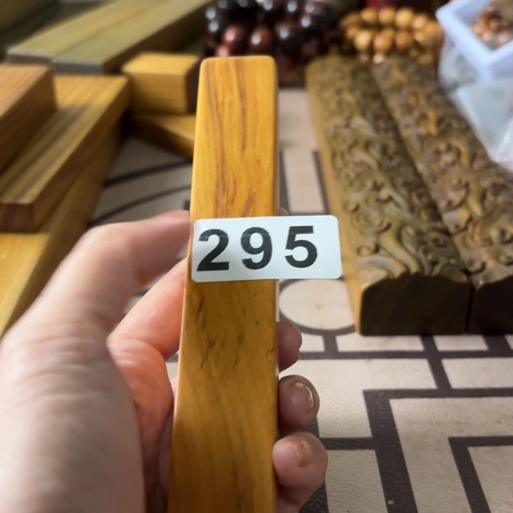 维腊木（绿檀）用****3奶黄