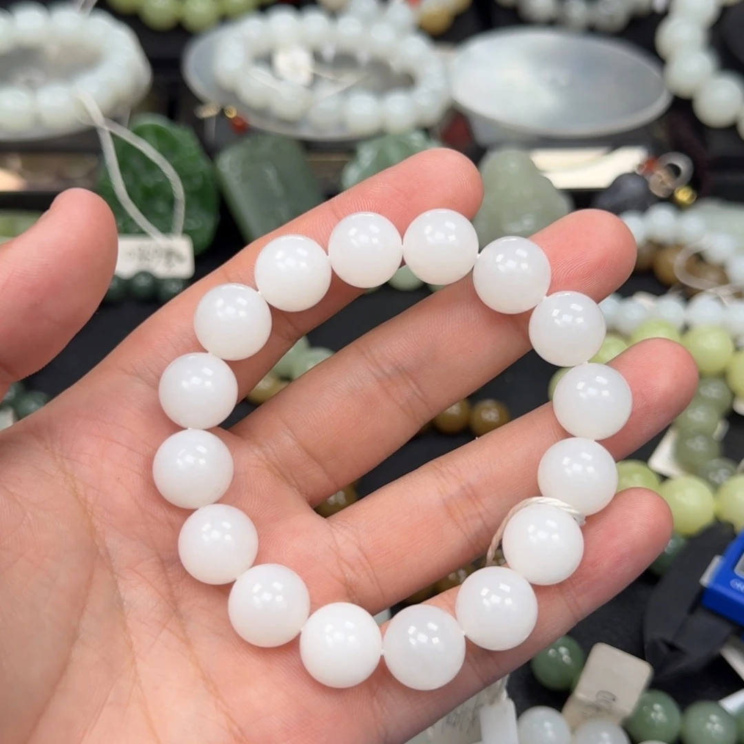 宁****和田玉未镶嵌手链